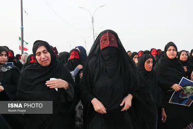 گزارش تصویری | مراسم تشییع پیکر شهدای حمله جنایتکارانه آمریکا به یک مراسم عروسی در شهرستان سیریک - کوهستک