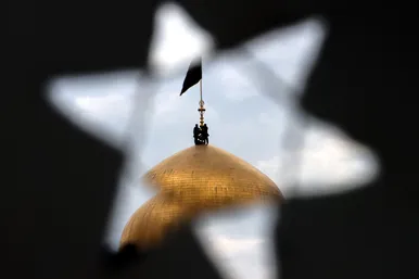 آئین اذن عزای حسینی و تعویض پرچم گنبد حرم مطهر رضوی