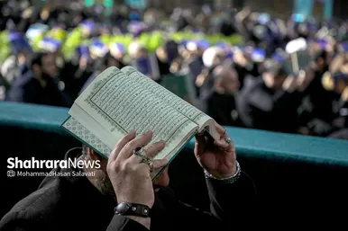 مراسم احیاء شب ۱۹ ماه رمضان در حرم مطهر رضوی