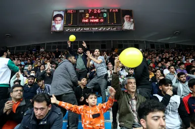 لیگ برتر فوتسال/مسابقه فرش آرا مشهد و مس سونگون