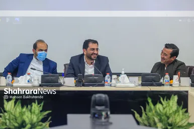 تجلیل از خداداد عزیزی ورزشکار مشهدی