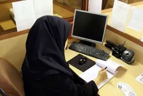 آثار روانی نگاه ابزاری در استخدام خانم&zwnj;ها | خلأ امنیت روانی در محیط کار به پله نخست استخدام یا همان آگهی جذب رسیده است