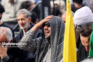 تصاویری از اجتماع مردمی در حرم امام رضا (ع) در پی شهادت سید حسن نصرالله