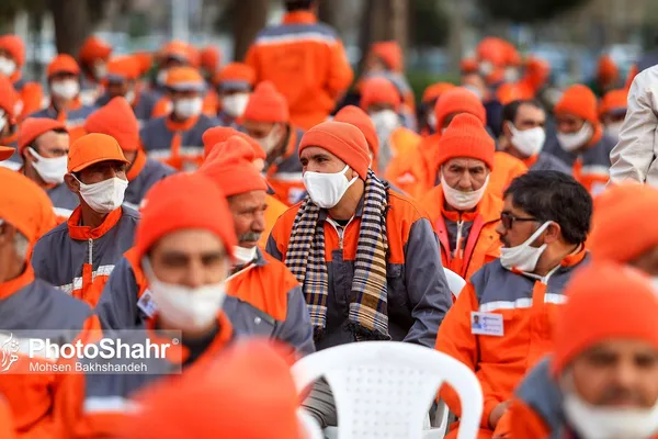 واکسینه نیروهای کارگری با اولویت پاکبانان حوزه معاونت خدمات شهری شهرداري مشهد در برابر بیماری کرونا آغاز شد.