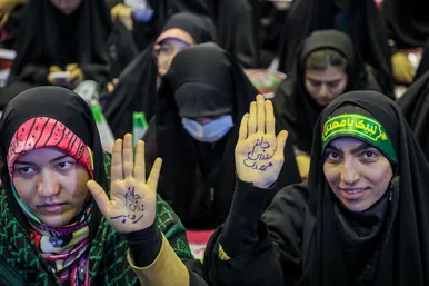 اجتماع دانشجویان بسیجی در دانشگاه فردوسی