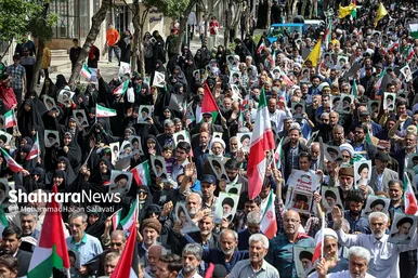 راهپیمایی ضدصهیونیستی نمازگزاران مشهدی و حمایت از عملیات وعده صادق سپاه