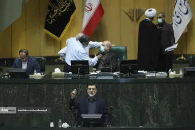 خداحافظی قاضی زاده هاشمی نماینده مشهد با مجلس