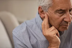 ساخت ریزتراشه دانش&zwnj;بنیان برای احیای حس شنوایی ناشنوایان