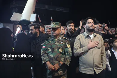 گزارش تصویری | وداع با پیکر سردار شهید حسین ظریفی در دویست‌ودهمین شب اجتماع مشهدی‌ها