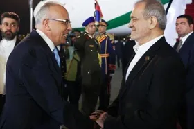 رئیس&zwnj;جمهور پزشکیان قاهره را به مقصد تهران ترک کرد