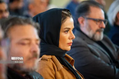 عکس‌هایی از افطاری رئیس جمهور با بازیگران