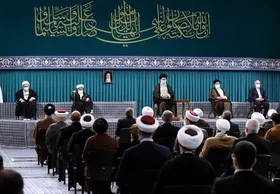 دیدار میهمانان کنفرانس وحدت اسلامی&zwnj; و جمعی از مسئولان با رهبر انقلاب