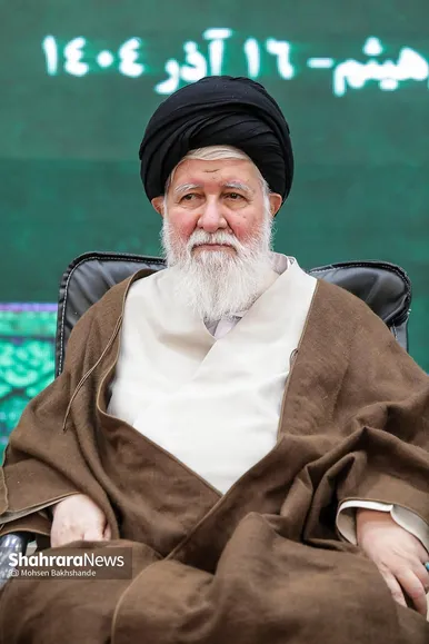 گزارش تصویری | دیدار آیت‌الله علم‌الهدی با دانشجویان و اساتید دانشگاه فرهنگیان مشهد به‌مناسبت «روز دانشجو» (۱۶ آذر ۱۴۰۴)
