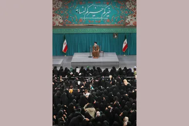 گزارش تصویری | دیدار هزاران نفر از زنان و دختران با رهبر معظم انقلاب اسلامی (۱۲ آذر ۱۴۰۴)