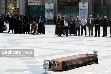 مراسم تشییع حاج فضل‌الله برهانی در حرم مطهر رضوی