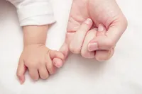 سن ازدواج زنان، یکی از متغیر‌های مؤثر بر فرزندآوری