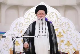 آیت&zwnj;الله&zwnj;علم&zwnj;الهدی: تحولات اقتصاد جهانی به همراه برخی ناکارآمدی&zwnj;ها معیشت مردم را سخت کرد