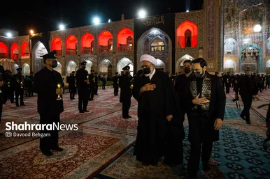 آیین خطبه خوانی شب شهادت امام رضا(ع) در حرم مطهر رضوی