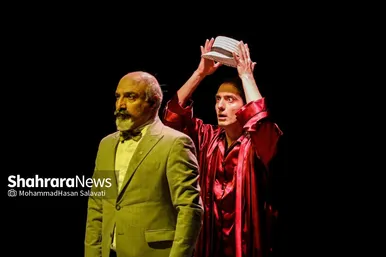 گزارش تصویری |  نمایش «هملت هپی‌اند»