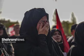 ویدئو | گریه&zwnj;های بی&zwnj;امان آیت&zwnj;الله جوادی آملی و مردم هنگام اقامه نماز بر پیکر مطهر رهبر شهید در مسجد جمکران