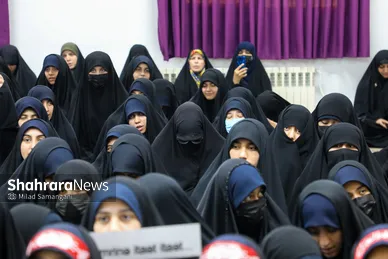 گزارش تصویری | حمایت دانش‌آموزان مشهدی از دختران محجبه جمهوری آذربایجان (۲۲ مهر ۱۴۰۵)
