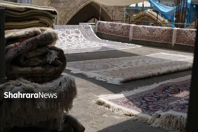 عکس‌هایی از بازار فرش مشهد