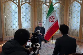 تنگه هرمز برای همه به جز دشمنان باز است