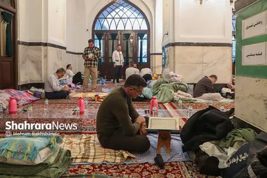 گزارش تصویری | آیین معنوی اعتکاف در حرم مطهر رضوی