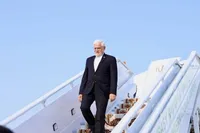عارف وارد قرقیزستان شد