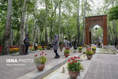 لاله‌های بوستان باغ ایرانی