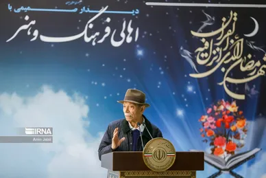 عکس‌هایی از افطاری رئیس جمهور با بازیگران