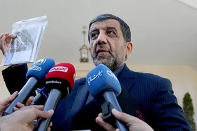 وزیر میراث&zwnj;فرهنگی: بلیط موزه&zwnj;ها امسال گران نمی&zwnj;شود| مخالفت وزارت راه با افزایش قیمت ایرلاین&zwnj;ها+ فیلم
