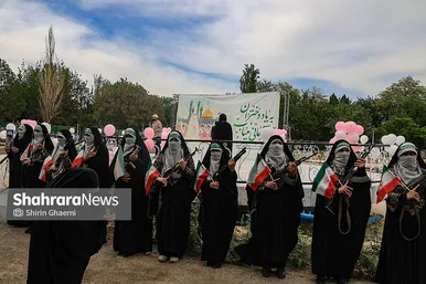 اجتماع بزرگ دختران و نور کرامت در مشهد