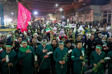 گلباران حرم مطهر رضوی در شب میلاد جوادالائمه (ع)