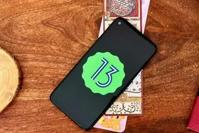 گوشی&zwnj;های مختلف چه زمانی به&zwnj;روزرسانی اندروید ۱۳ را دریافت خواهند کرد؟