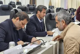 گره&zwnj;گشایی مستقیم، بدون واسطه و مکاتبه | رسیدگی به درخواست ۸ هزار نفر در جلسات دیدار مردمی فرماندار مشهد + فیلم