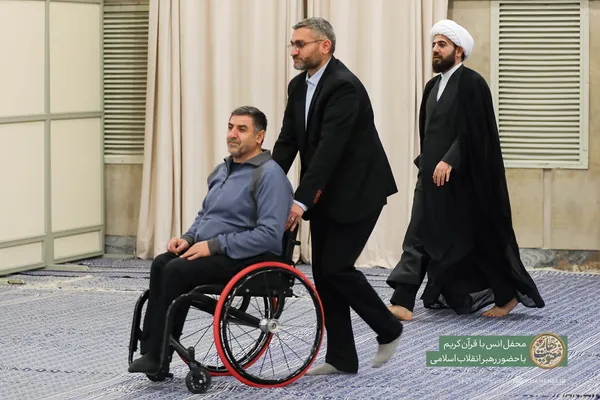 محفل انس با قرآن کریم با حضور رهبر انقلاب اسلامی برگزار شد + فیلم و تصاویر (۳۰ بهمن ۱۴۰۴)