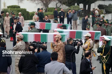 ورود پیکر مطهر ۱۲ شهید گمنام به مشهد