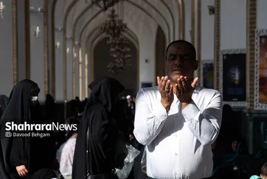 مراسم دعای عرفه در حرم مطهر رضوی