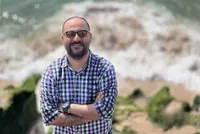 مستندساز: اختلافات را کنار بگذاریم و یک‌صدا ایران را صدا بزنیم