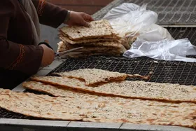 طرح نصب کارتخوان در نانوایی&zwnj;ها شکست خورده است؟ | هزینه طبخ نان، ۲۰۰ درصد افزایش یافته است