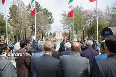 گزارش تصویری | بازدید استاندار خراسان رضوی و شهردار مشهد از چند بوستان سطح شهر و آرامگاه فردوسی در روز طبیعت