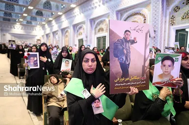 گزارش تصویری | بزرگداشت شهدای مدرسه شجره طیبه میناب در حرم مطهر رضوی