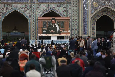 حضور و سخنرانی رهبر انقلاب در اجتماع زائران و مجاوران حرم مطهر رضوی- ۲