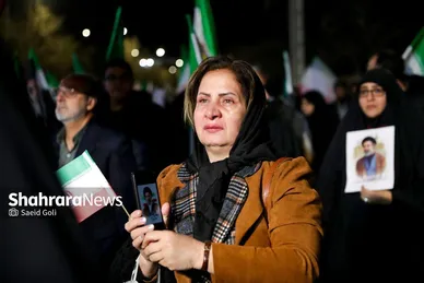 گزارش تصویری | خروش مردم انقلابی مشهد در آخرین چهارشنبه سال ۱۴۰۴ در میدان هفت‌تیر