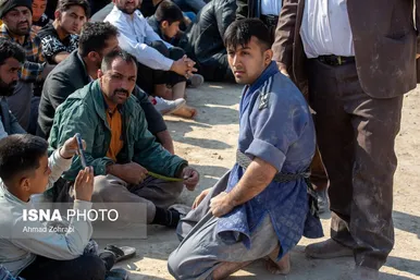 مسابقات کشتی سنتی افغانستانی‌ها به مناسبت نوروز در قم