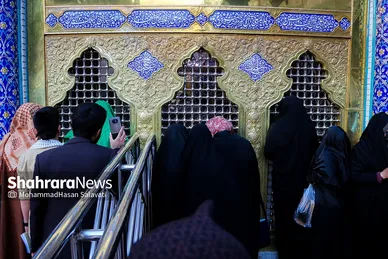 آخرین روز اعتکاف نوجوانان دهه هشتادی در حرم مطهر رضوی