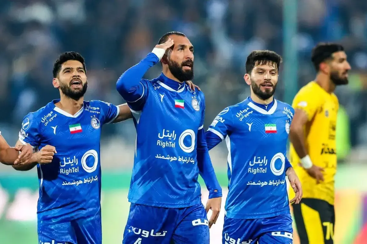 اختلاف مالی چشمی و باشگاه استقلال بالا گرفت
