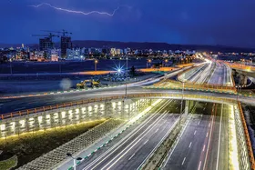 راهگشایی تقاطع &laquo;آزادگان&raquo; در غرب مشهد