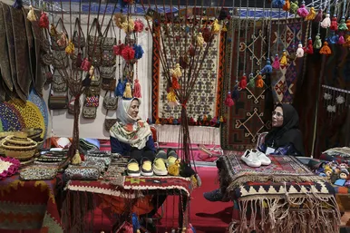 برپایی دو نمایشگاه تخصصی در حوزه صنایع دستی و ورزش
